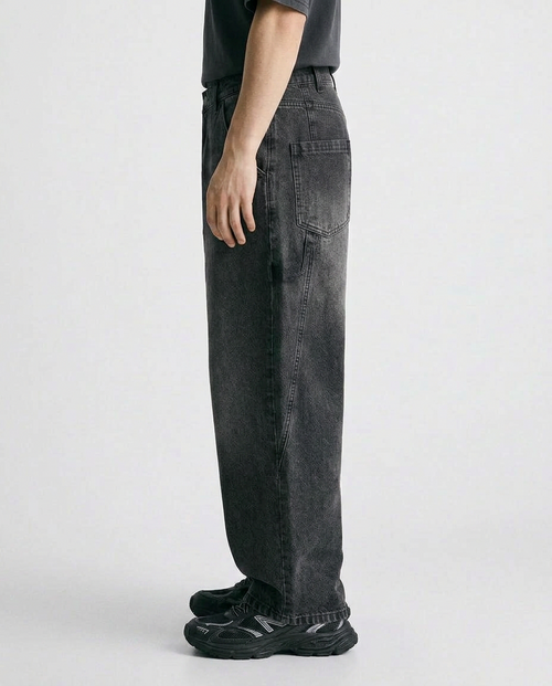 Arc-Panel Baggy Washed Jeans