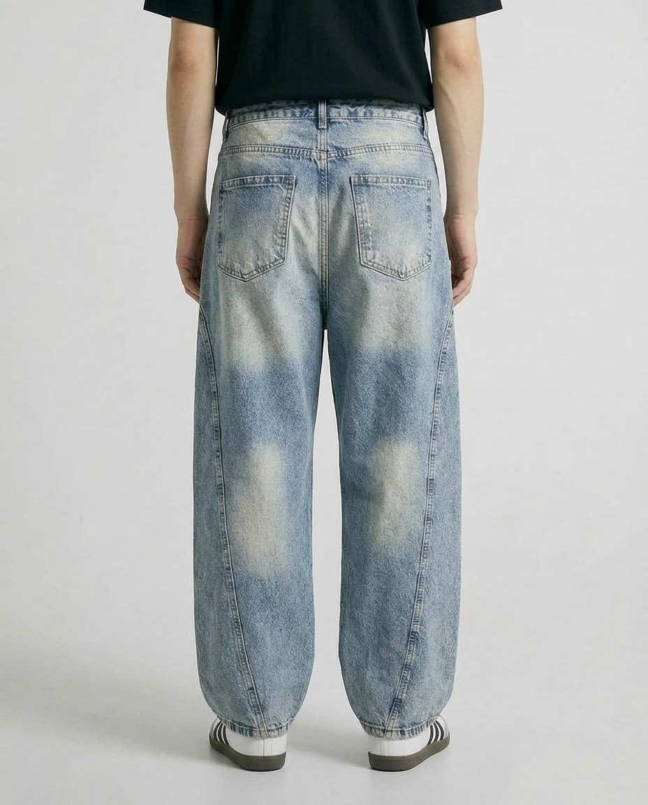 Curved Panel Balloon-Fit Jeans