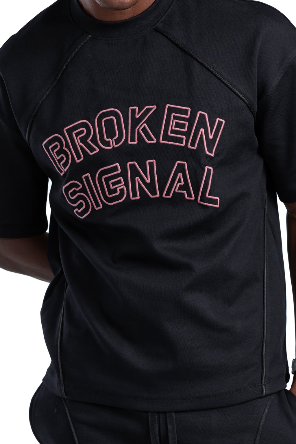 broken signal tee - 7664