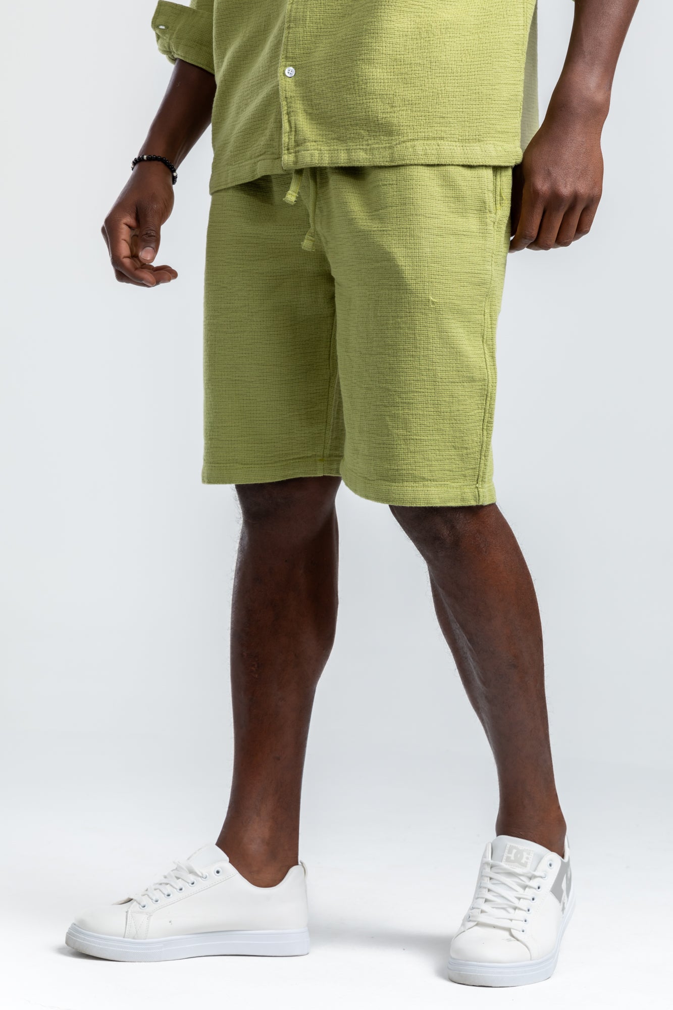 short - 4086