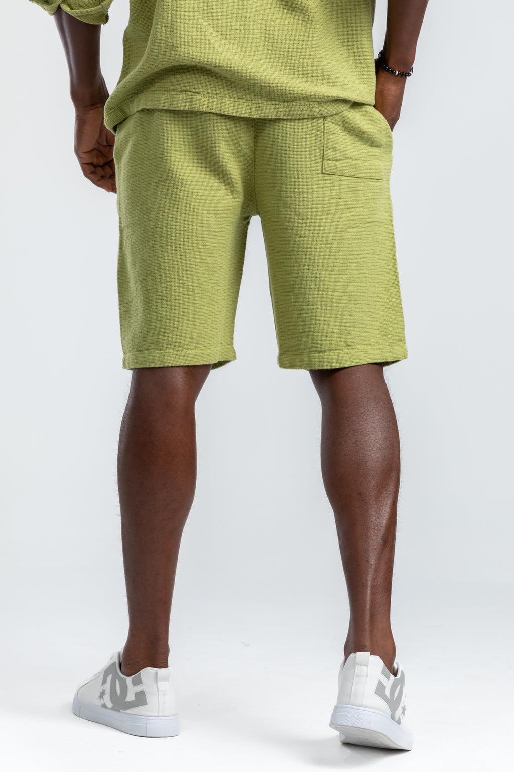 short - 4086
